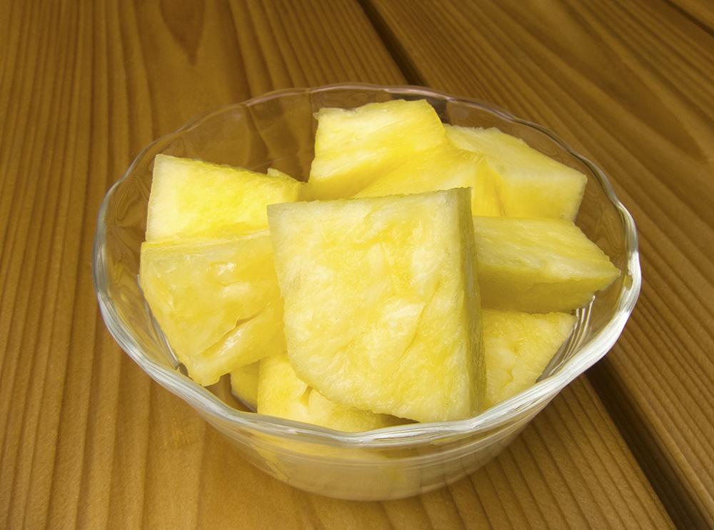 Pineapple With Sambuca.jpg